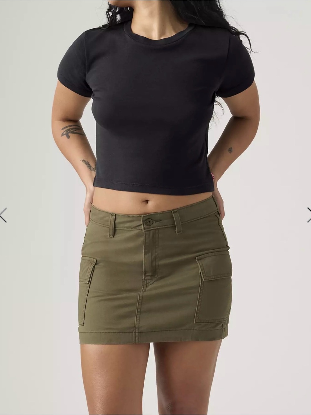 Levi’s ’94 Cargo Mini Skirt – Olive Green – Size 33 – NWT